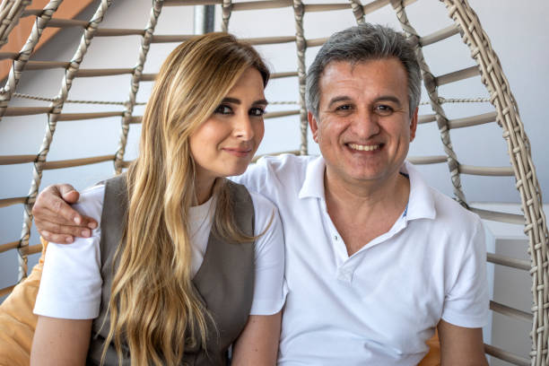 itchko ezratti wife